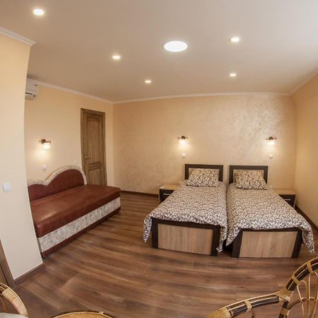 Panorama Apart-Hotel Kamjanets-Podilskyj Exteriör bild