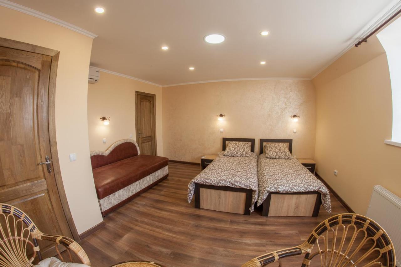 Panorama Apart-Hotel Kamjanets-Podilskyj Exteriör bild